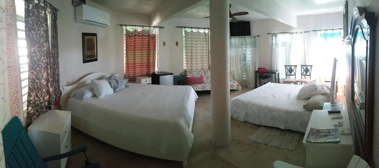 Guest house Villa Marsana Aguada